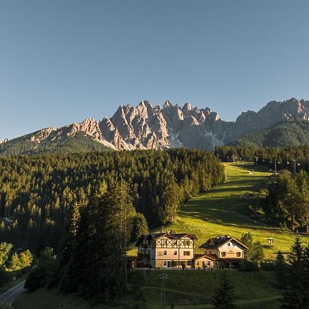Hotel Villa Waldheim Innichen Buitenkant foto