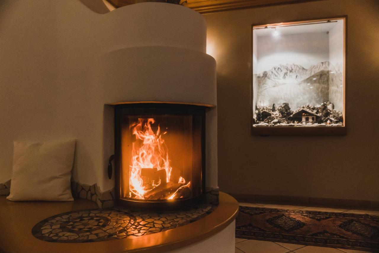 Hotel Villa Waldheim Innichen Buitenkant foto