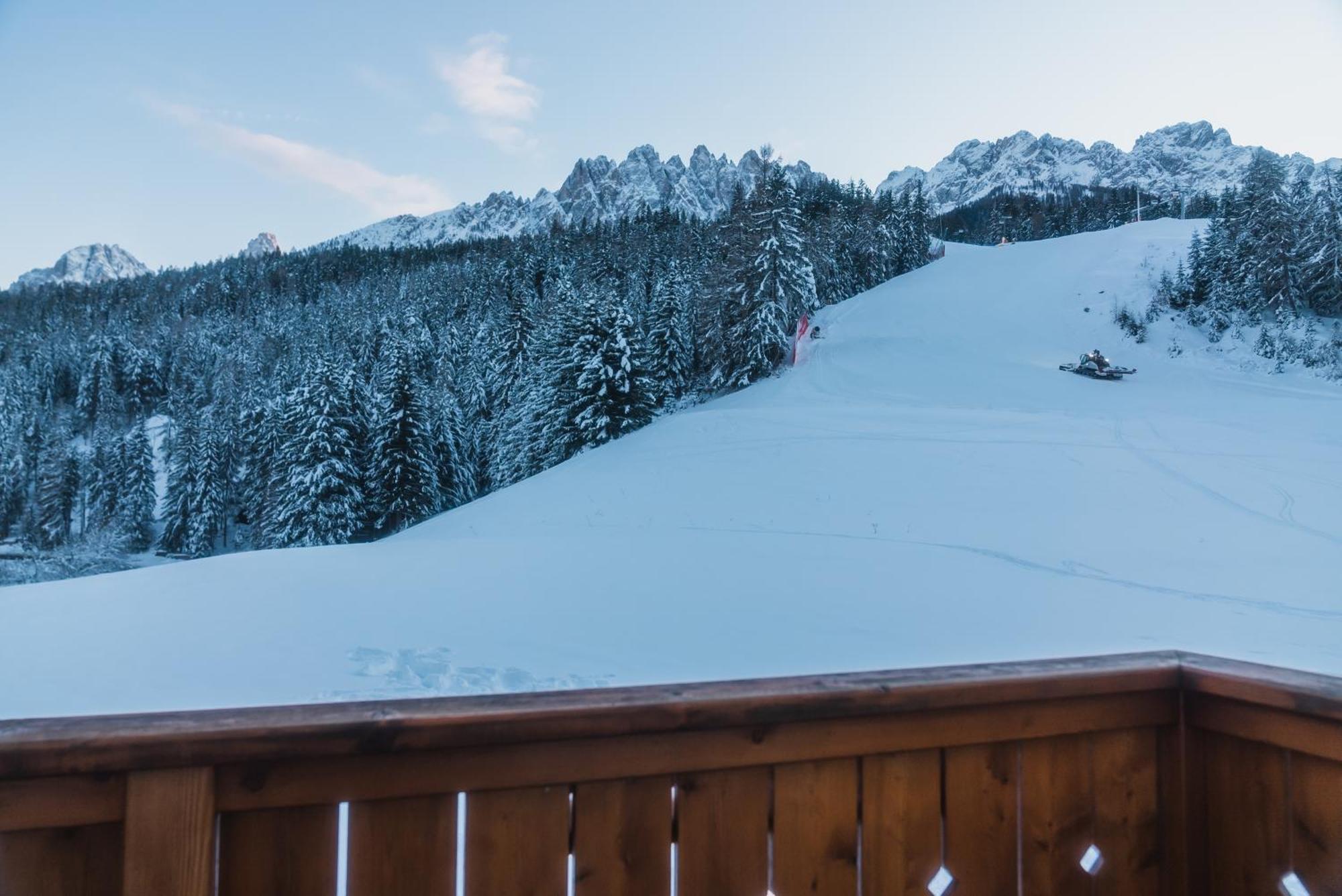 Hotel Villa Waldheim Innichen Buitenkant foto